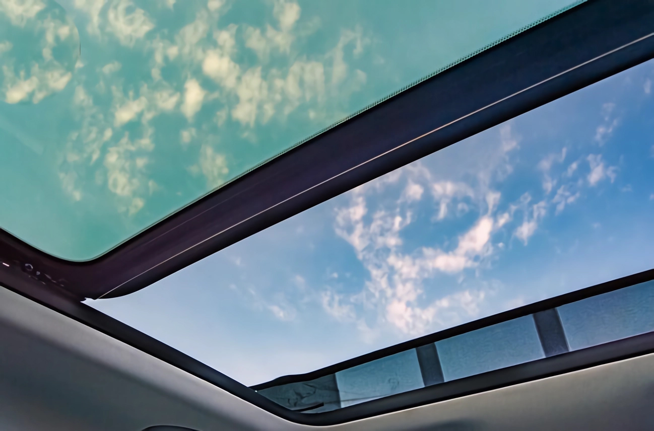 treated panoramic car roof